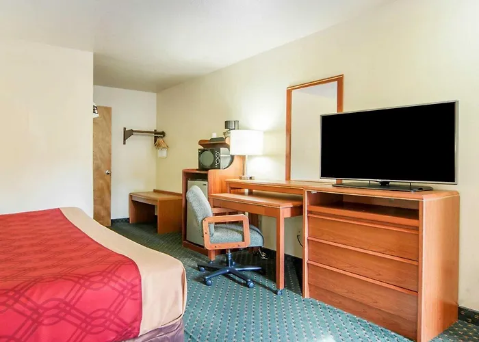 Econo Lodge Portland Downtown