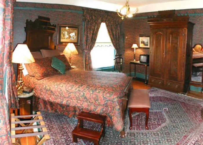 Lion And The Rose Victorian Guest House